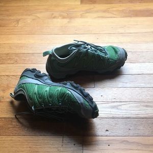 Oboz women’s hiking shoe, trail sneaker